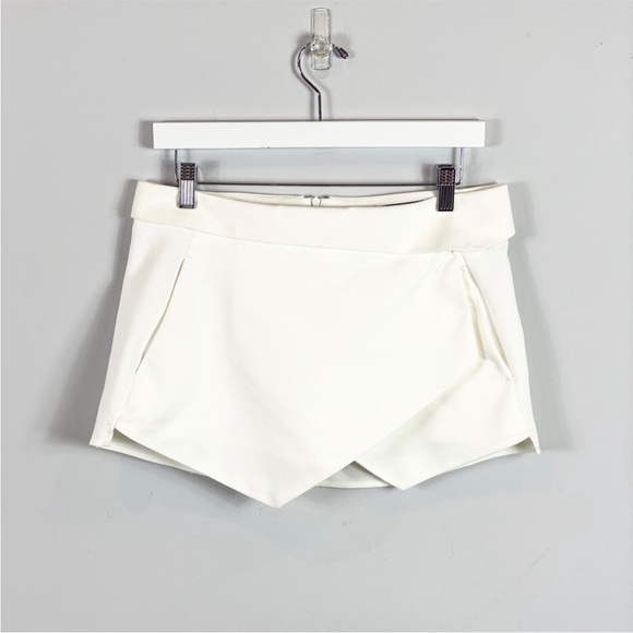 Zara White Envelope Skort Skirt - Picture 2 of 8